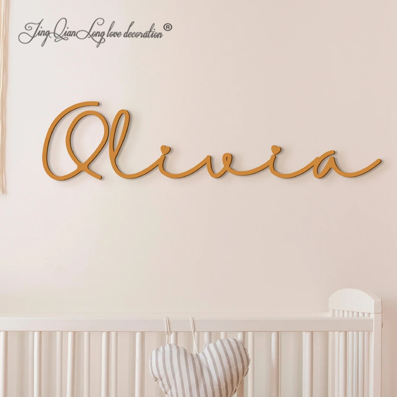 Aangepaste houten babynaamplaa - Baby Nursery Things recensie en prijs